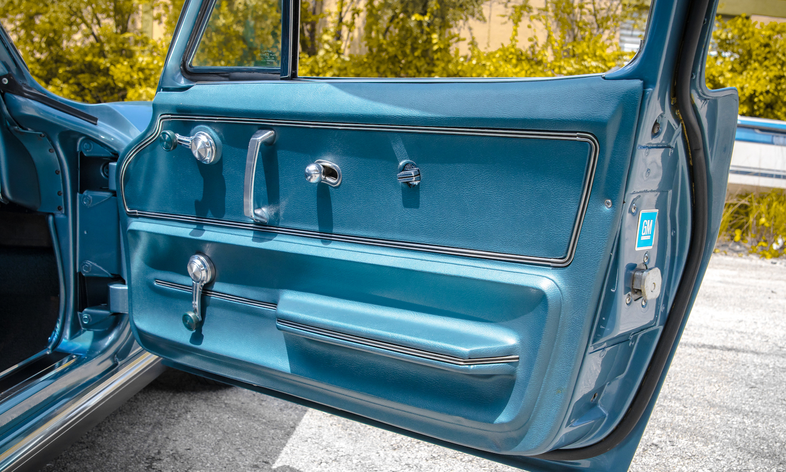 1967 Corvette Coupe in Lynndale Blue