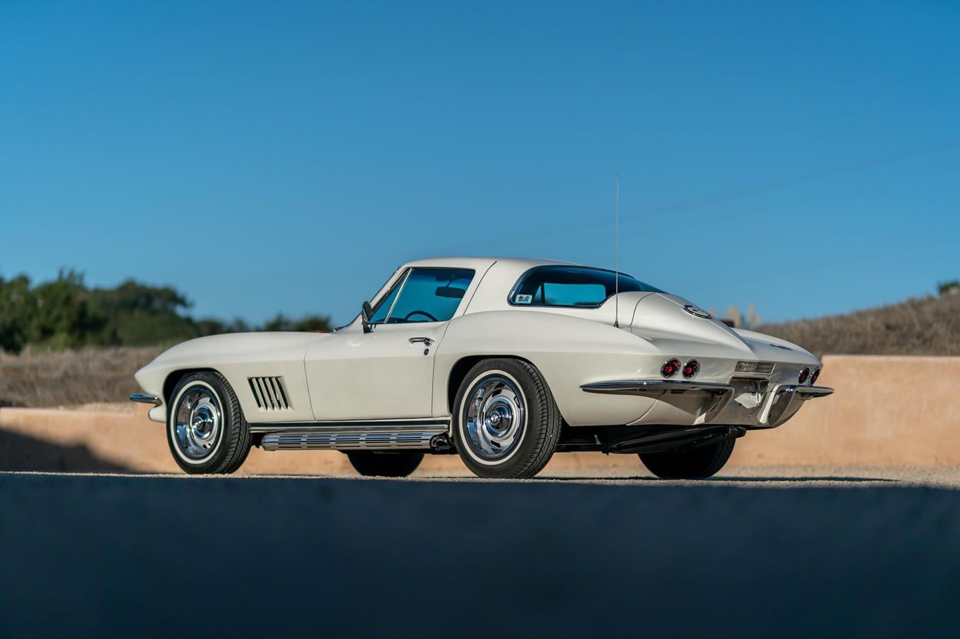 1967 Corvette in Ermine White