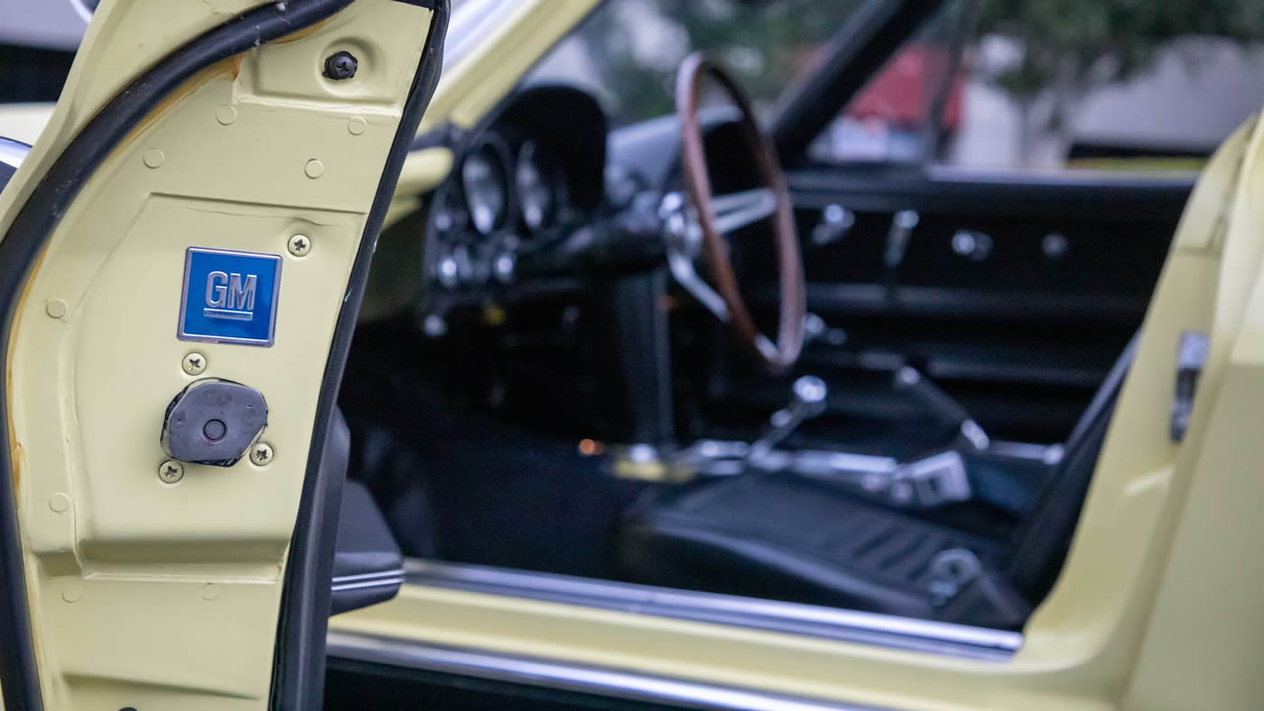 1967 L88 Corvette Coupe in Sunfire Yellow