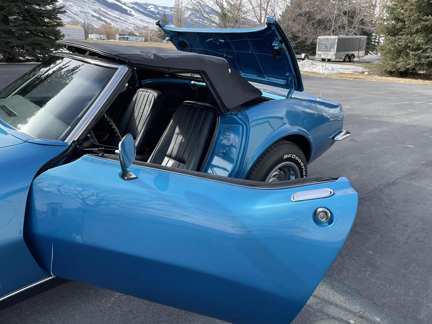 1968 Corvette Convertible L71 427/435 4-Speed in Le Mans Blue