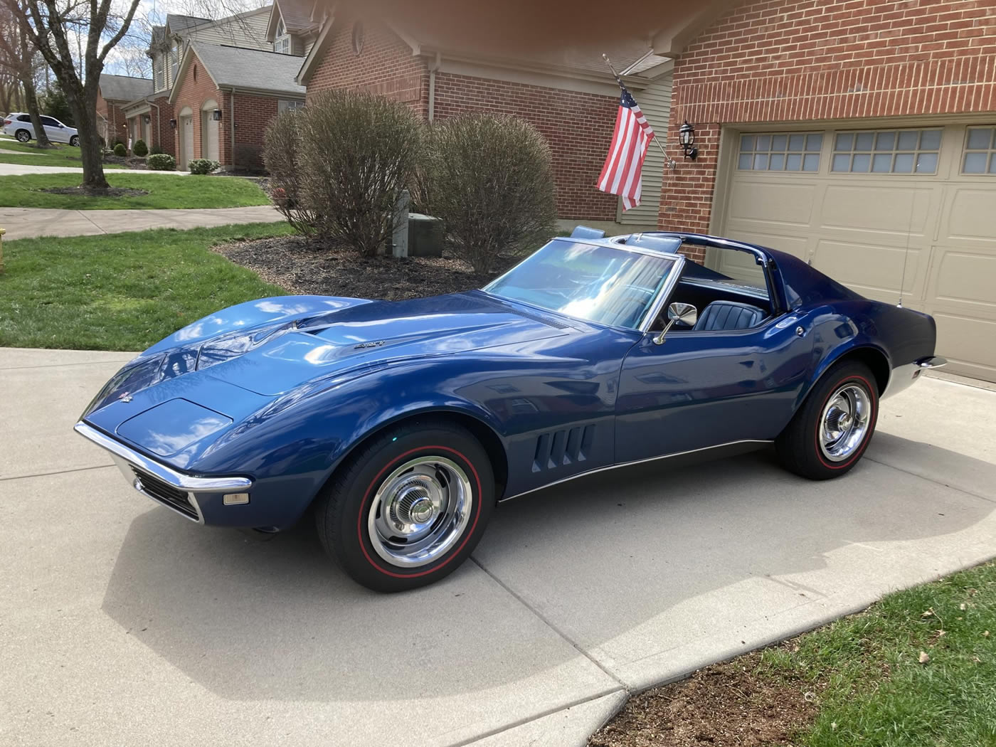 1968 Corvette Coupe 427/390 4-Speed in International Blue