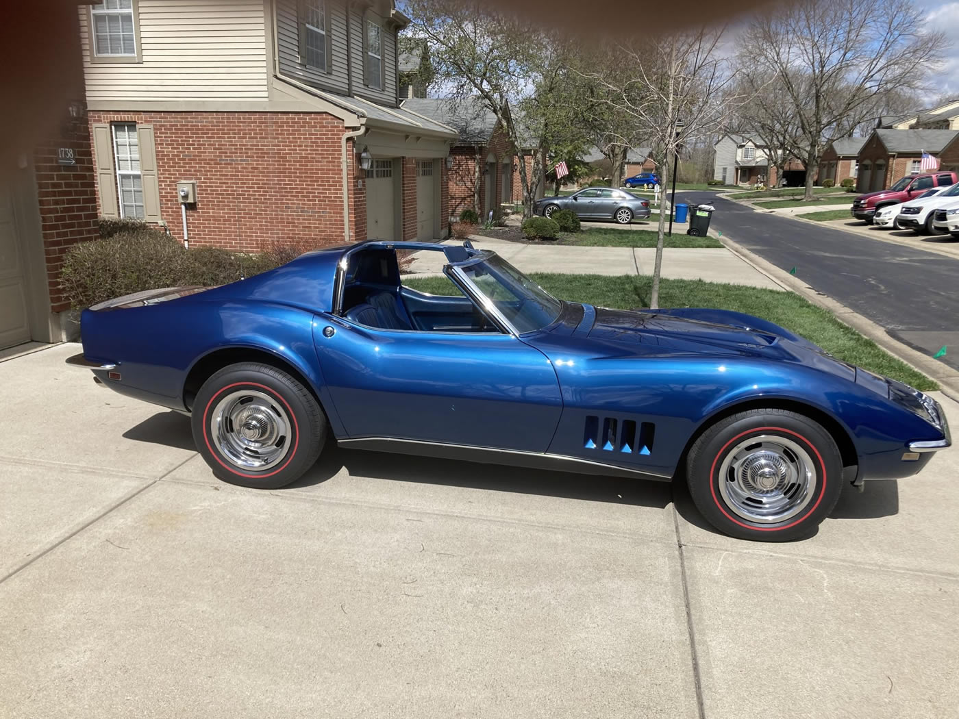 1968 Corvette Coupe 427/390 4-Speed in International Blue