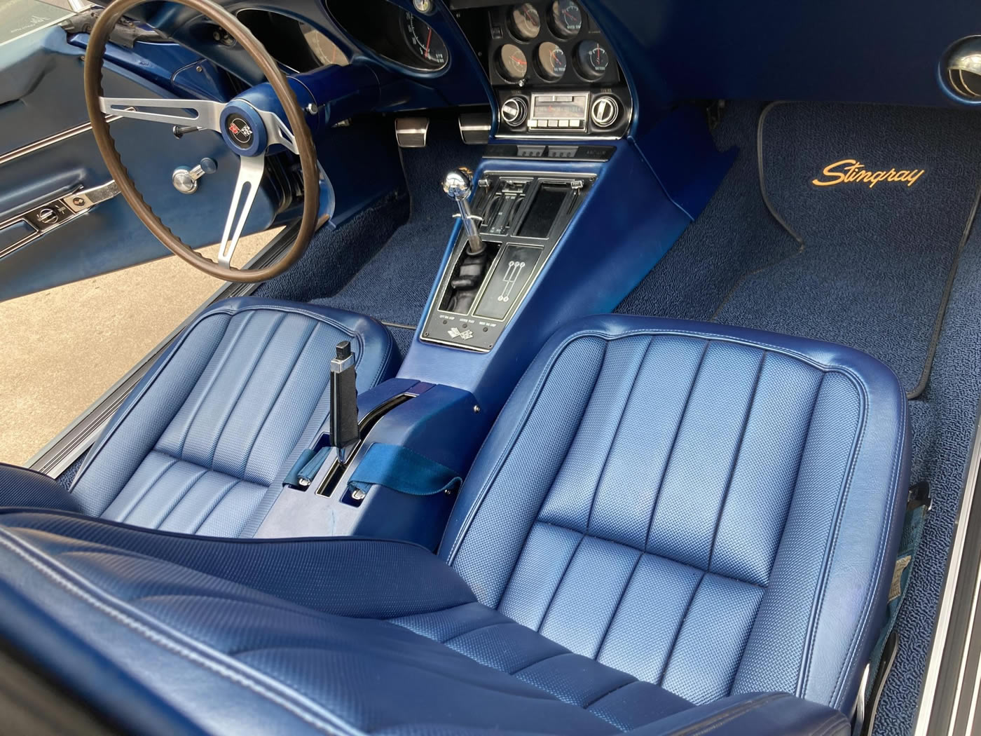 1968 Corvette Coupe 427/390 4-Speed in International Blue