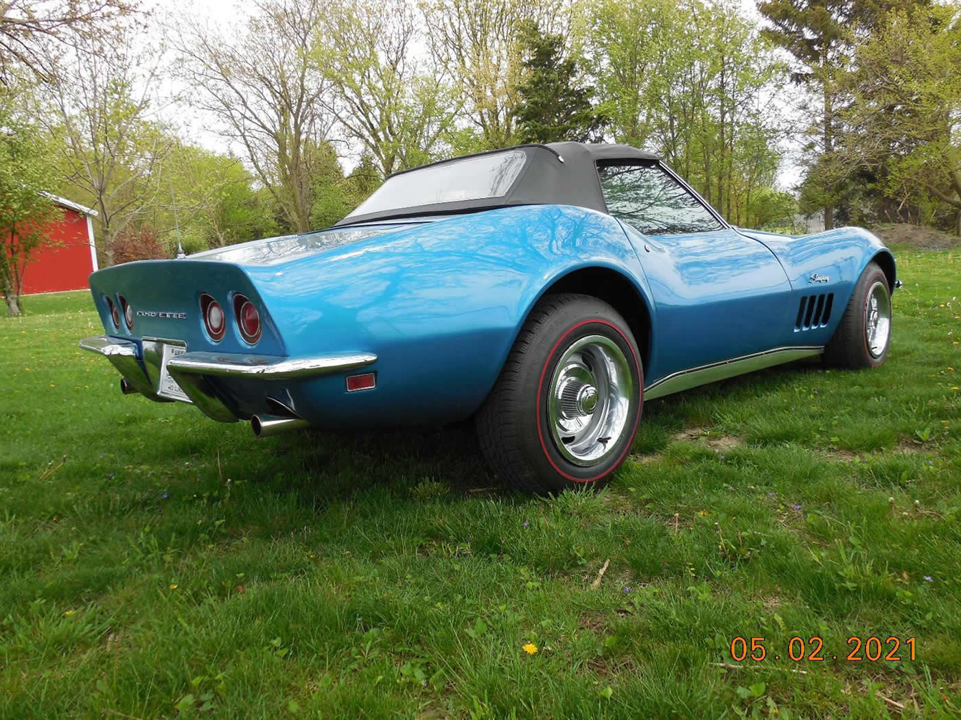 1969 Corvette Convertible in LeMans Blue