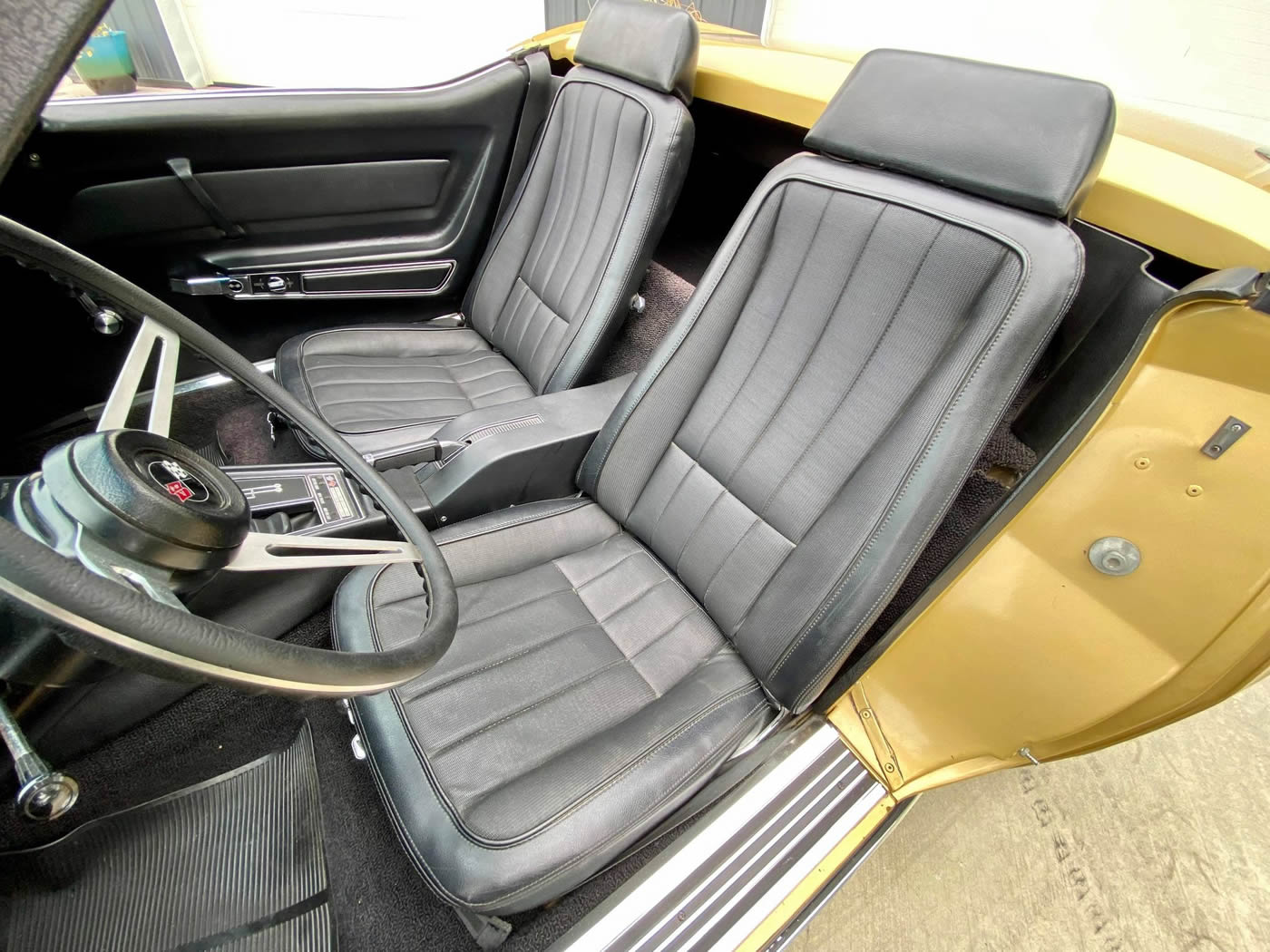 1969 Corvette Convertible in Riverside Gold