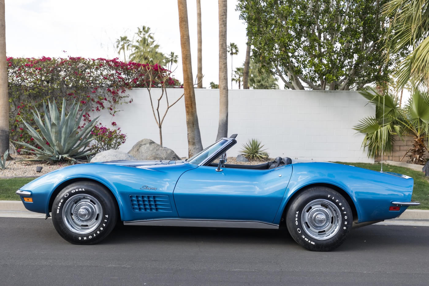 1970 Corvette Convertible LT1 4-Speed in Mulsanne Blue