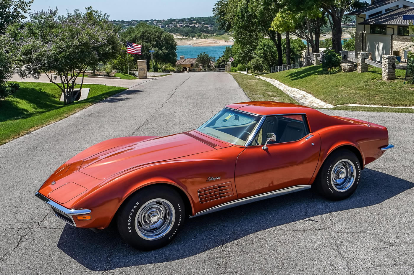 1970 Corvette Coupe in Corvette Bronze