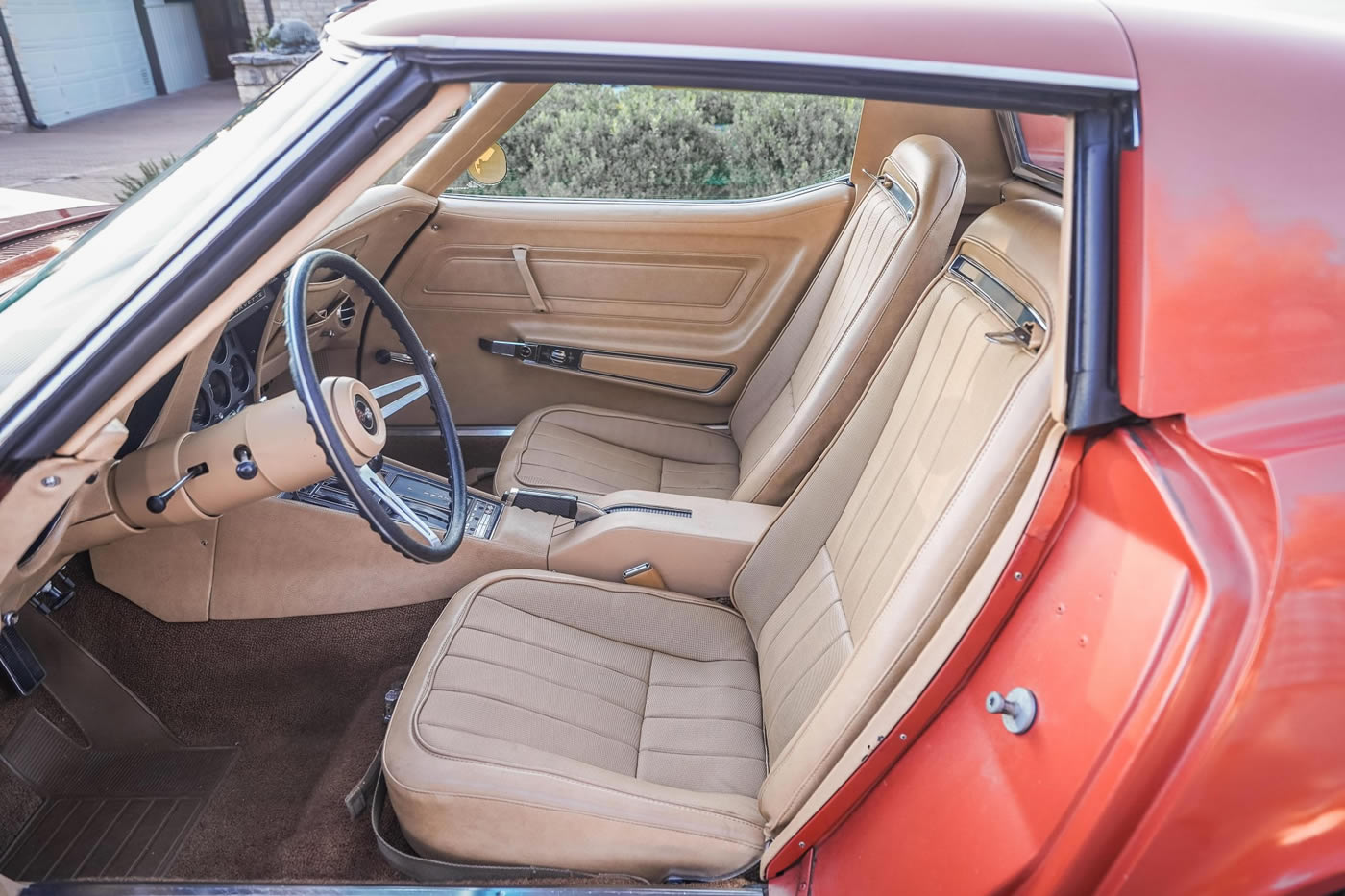 1970 Corvette Coupe in Corvette Bronze