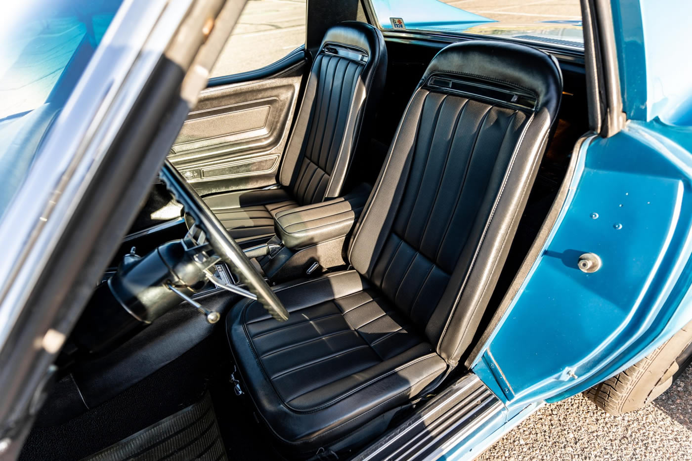1970 Corvette Coupe in Mulsanne Blue