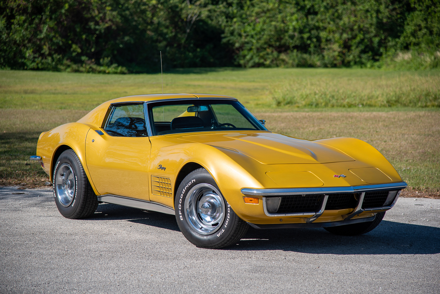 1971 Corvette Coupe in War Bonnet Yellow