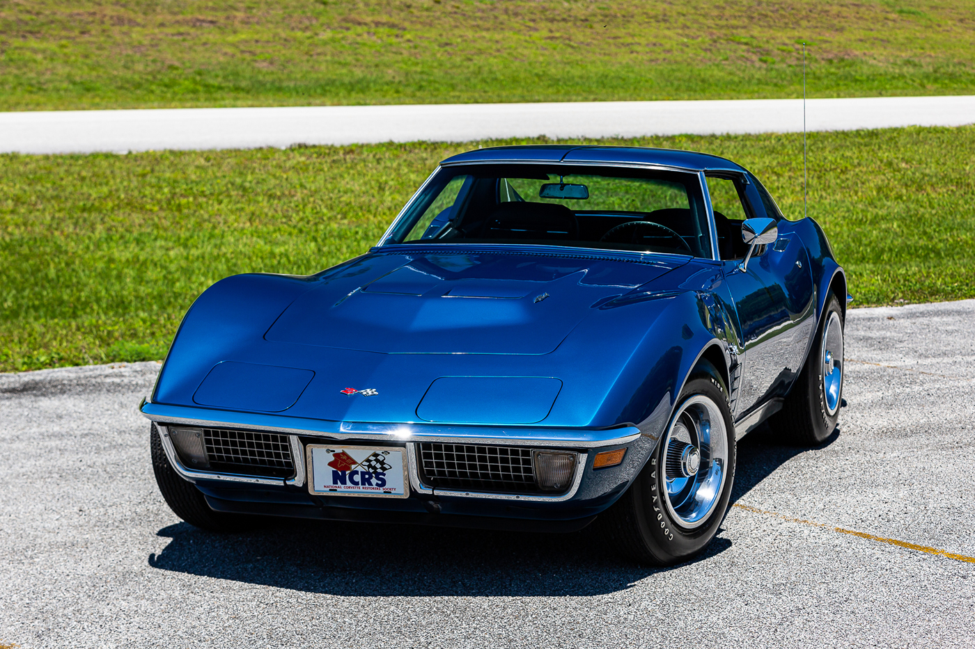 1971 Corvette Coupe LS6 in Bridgehampton Blue