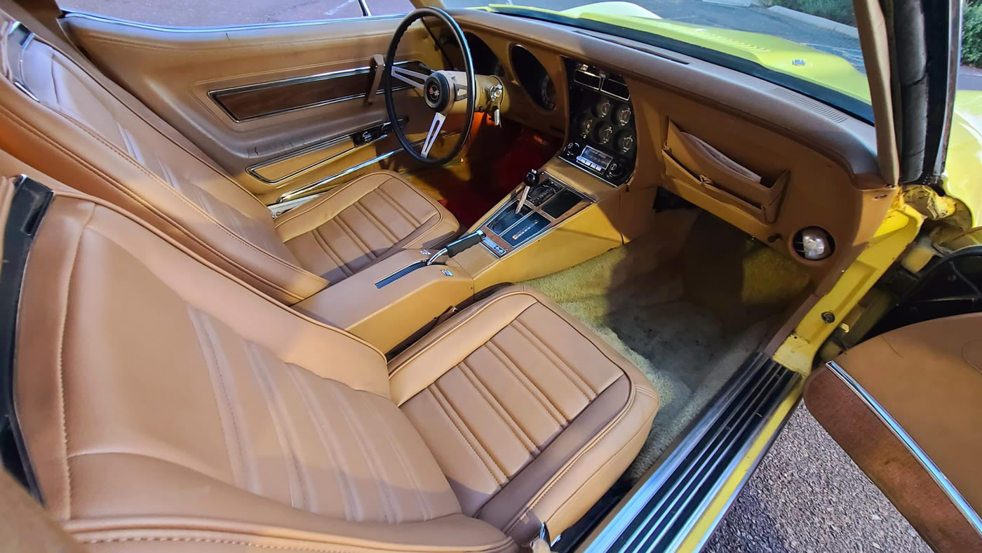 1974 Corvette Coupe 454 in Bright Yellow