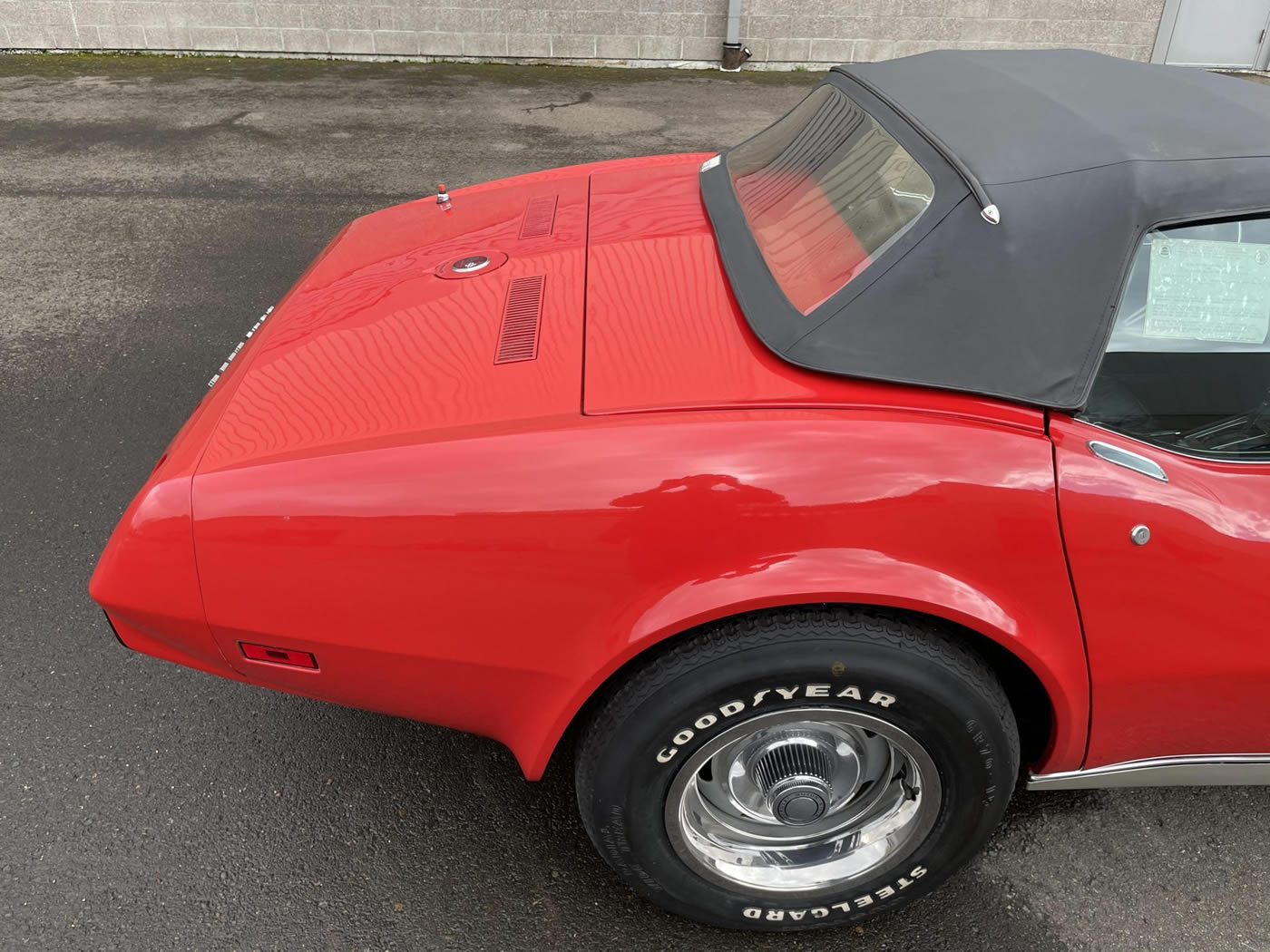 1975 Corvette Convertible in Mille Miglia Red