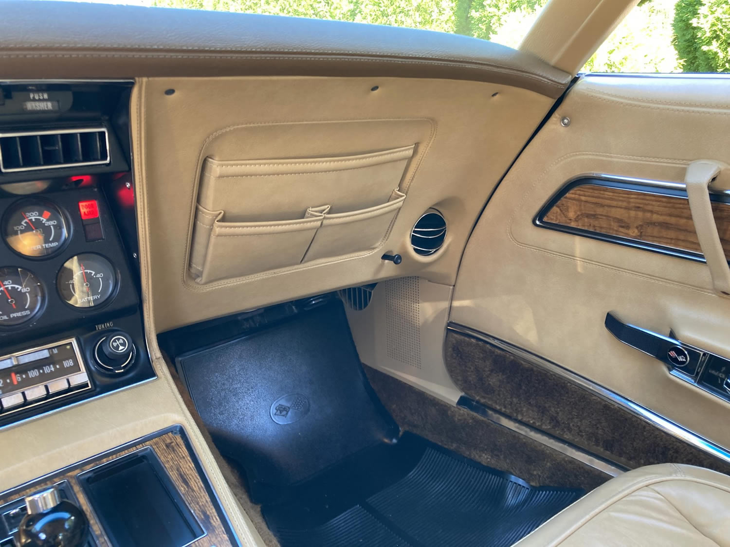 1976 Corvette in Dark Brown Metallic