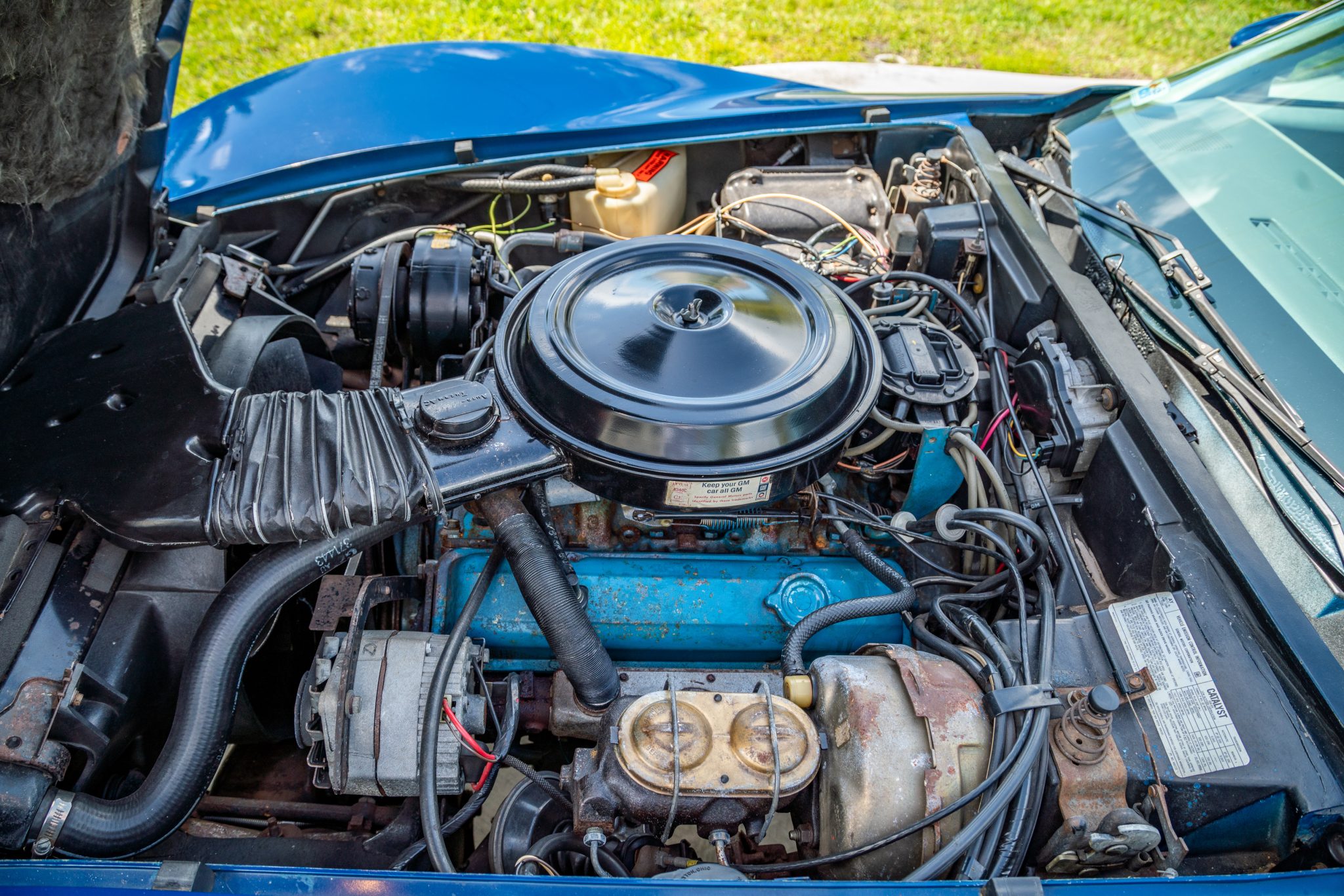 1977 Corvette in Corvette Dark Blue