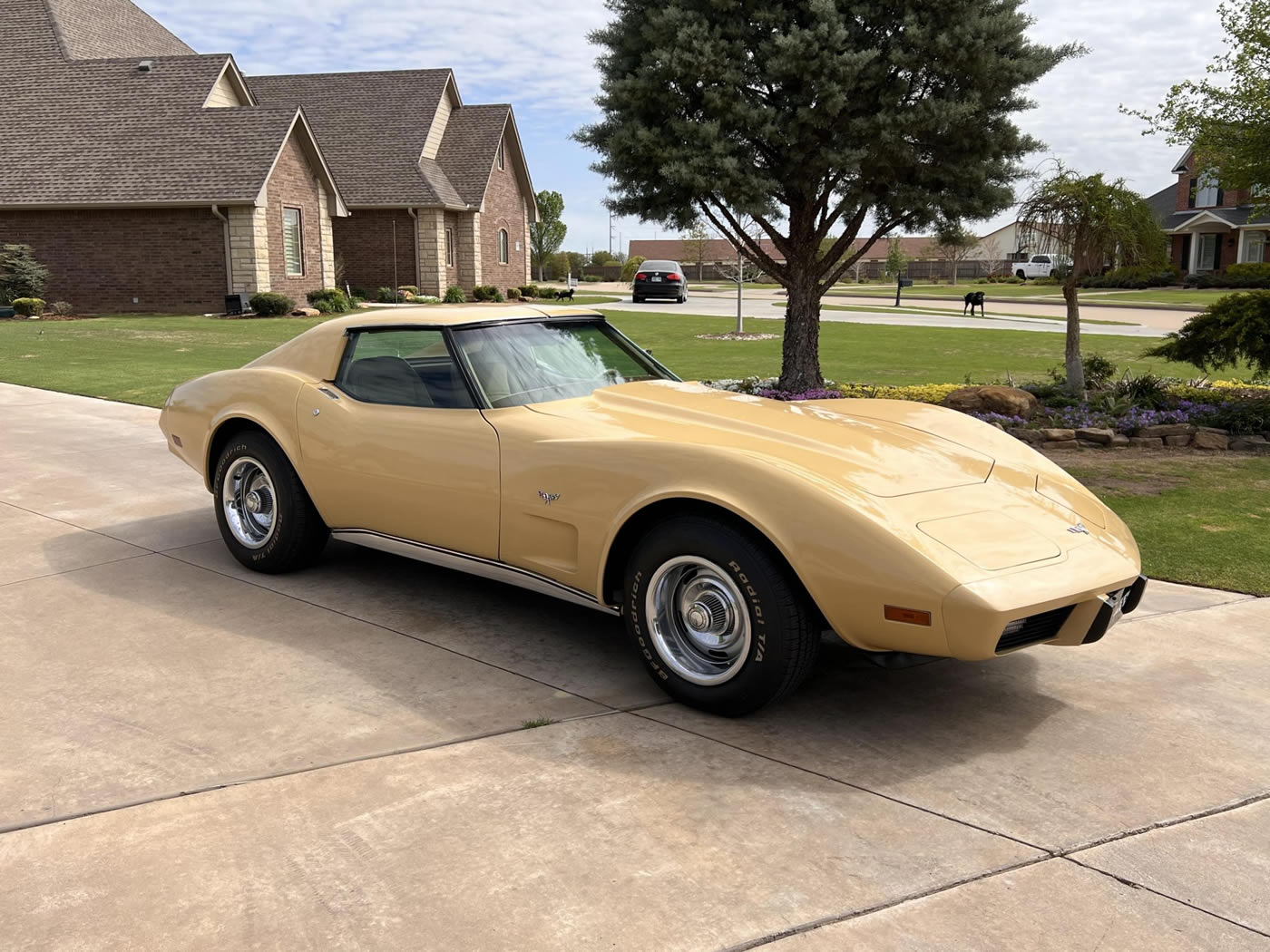 1977 Corvette in Corvette Tan