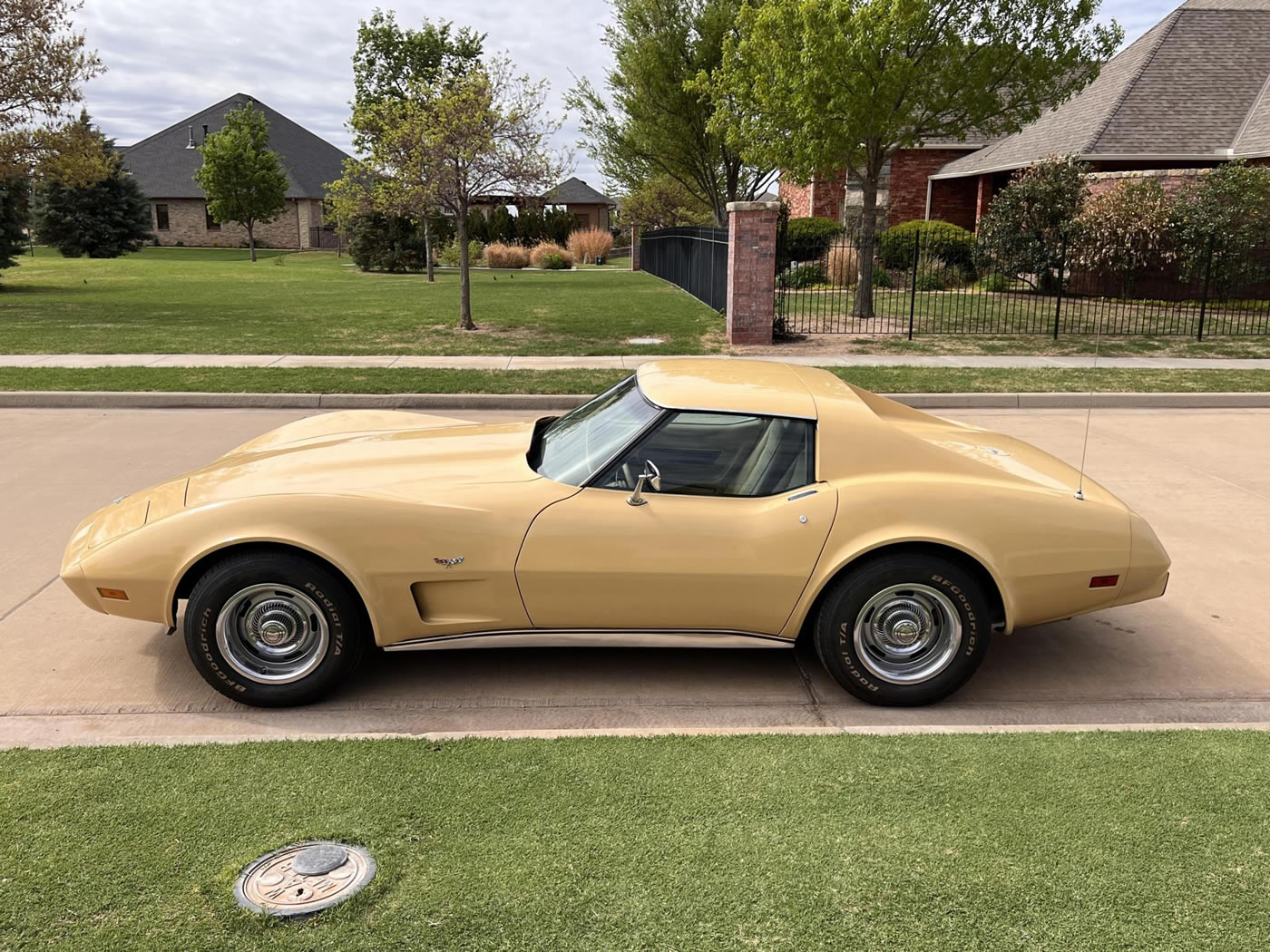 1977 Corvette in Corvette Tan