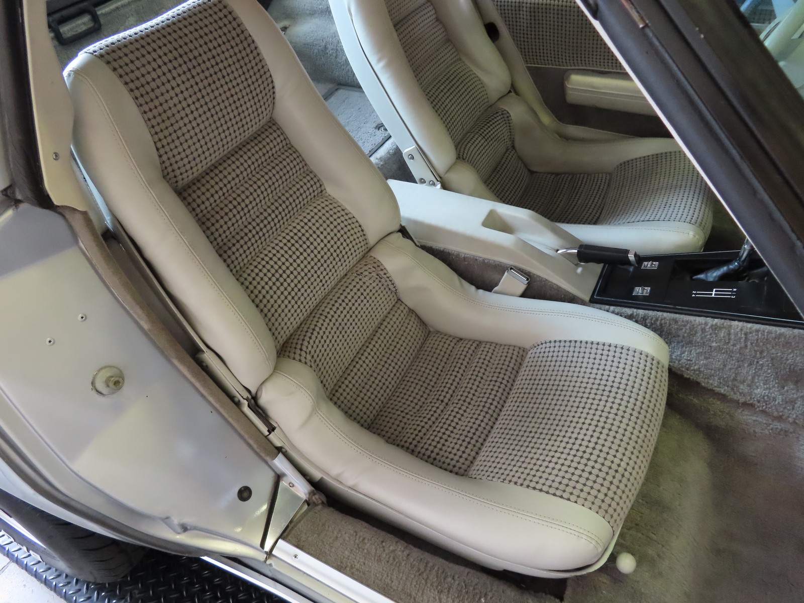 1979 Corvette in Silver with Oyster Interior