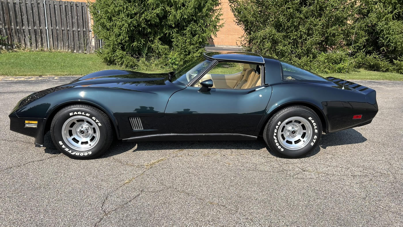 1980 Corvette in Dark Green Metallic