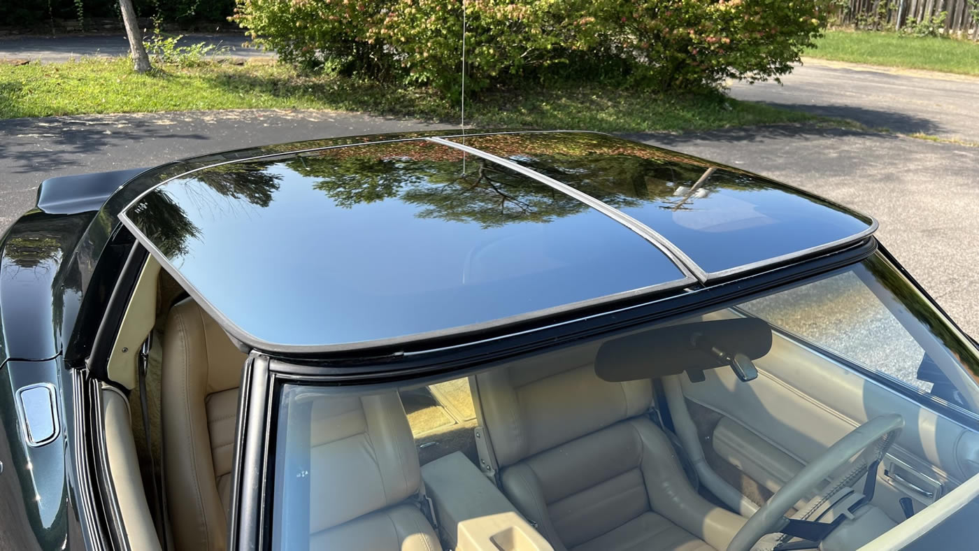 1980 Corvette in Dark Green Metallic