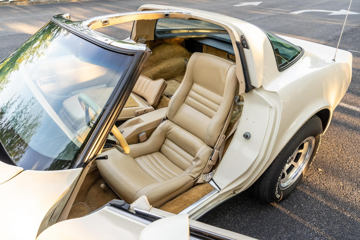 1980 Corvette in Frost Beige