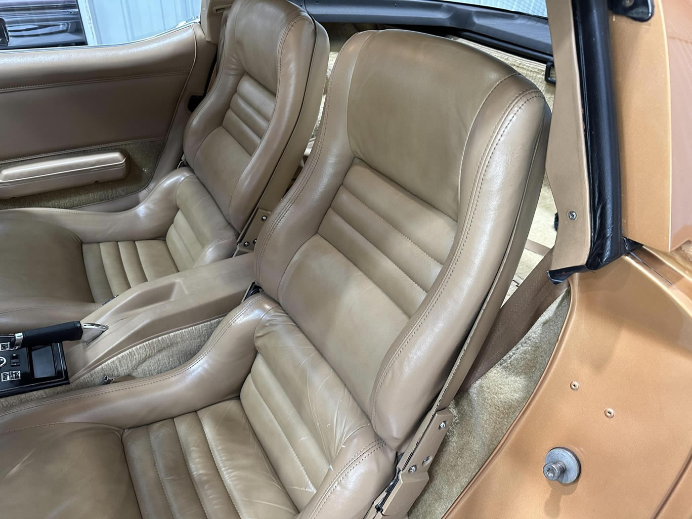 1982 Corvette in Gold Metallic