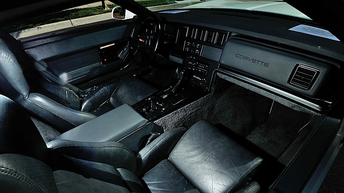 1984 Corvette - VIN 1G1AY0781E5100071