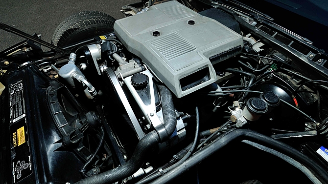 1984 Corvette - VIN 1G1AY0781E5100071