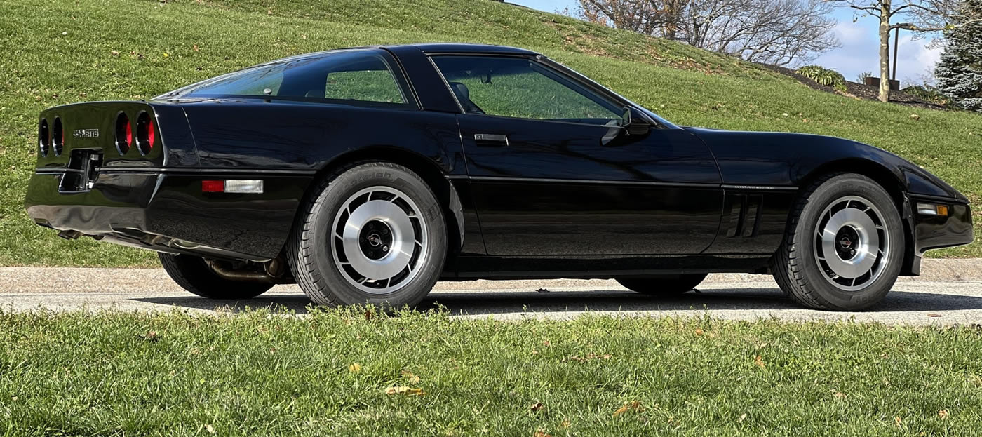 1984 Corvette Z51 4-Speed in Black