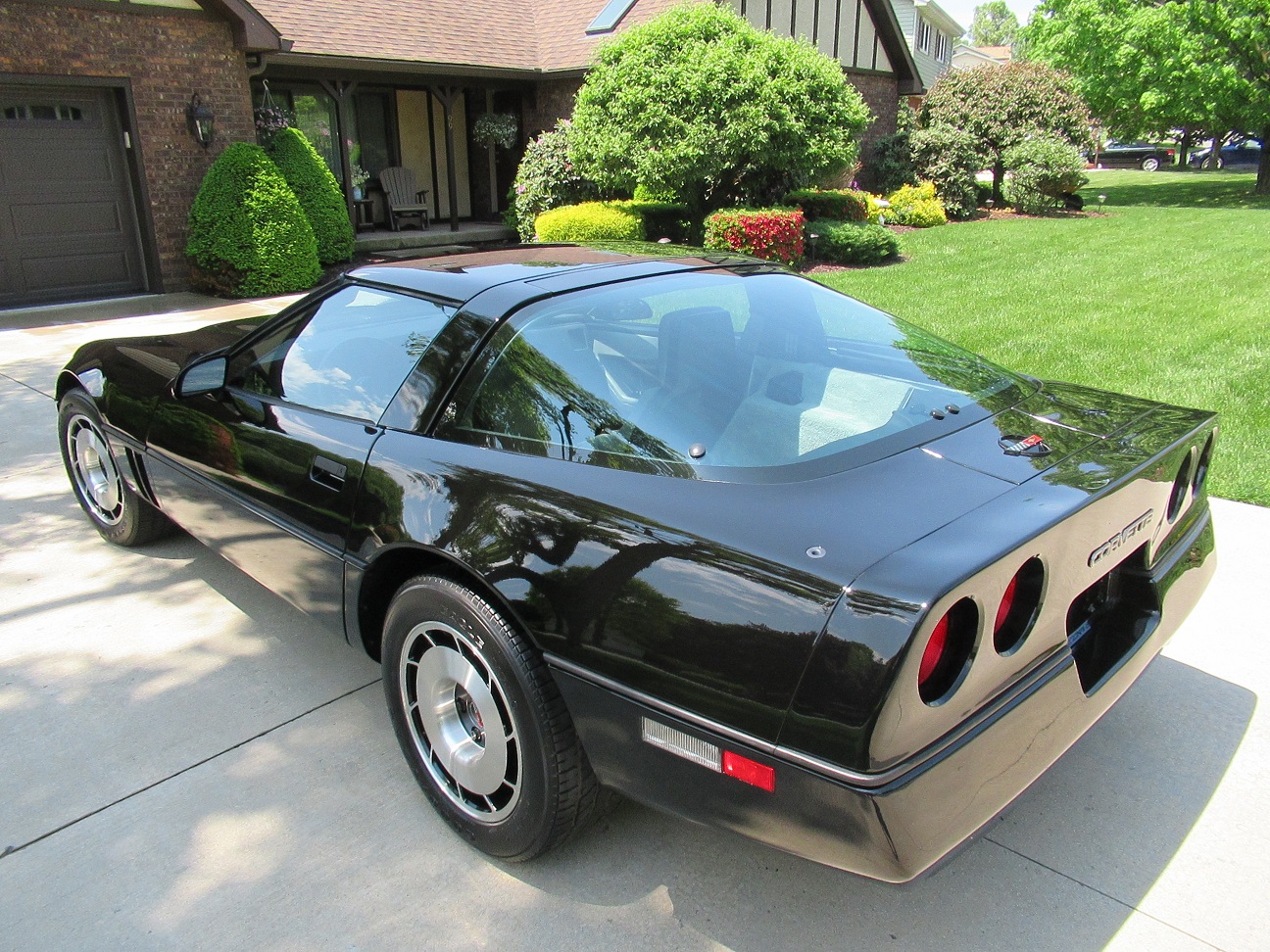 1985 Corvette in Black