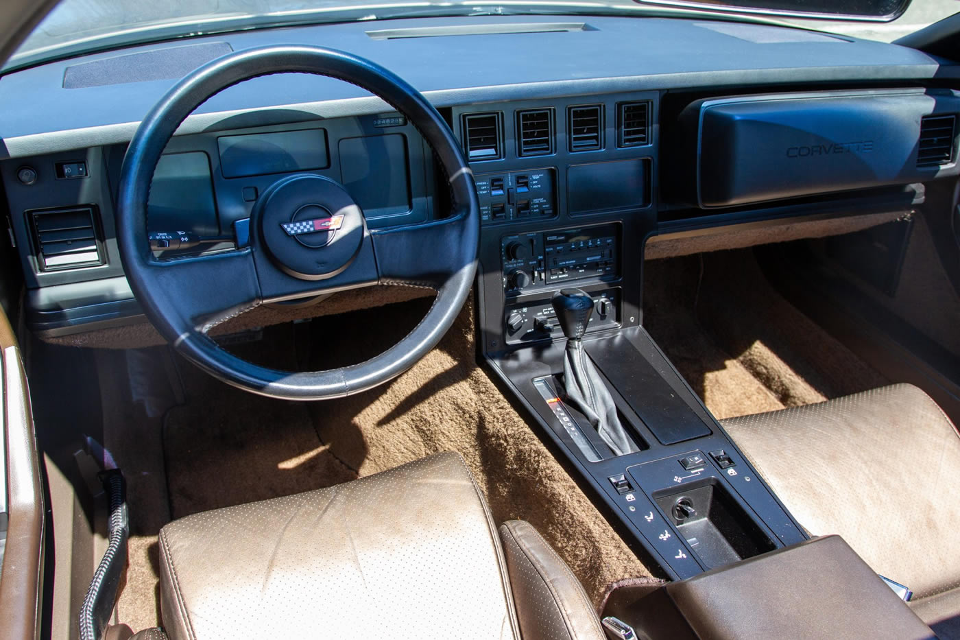 1985 Corvette in Light Bronze / Dark Bronze