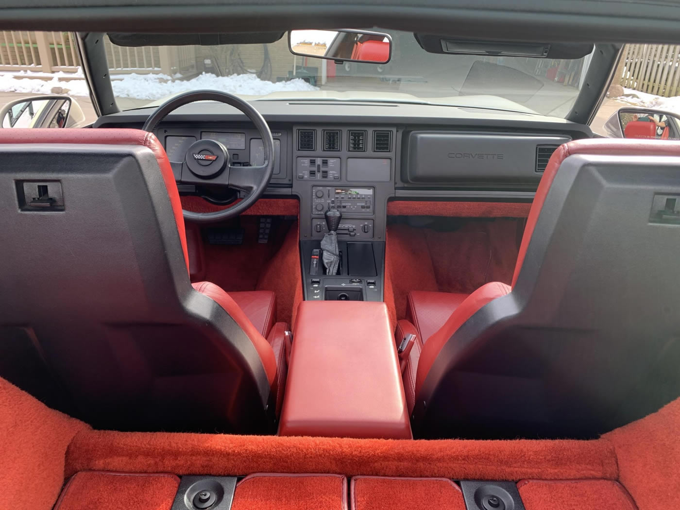 1985 Corvette in White with Carmine Leather Interior