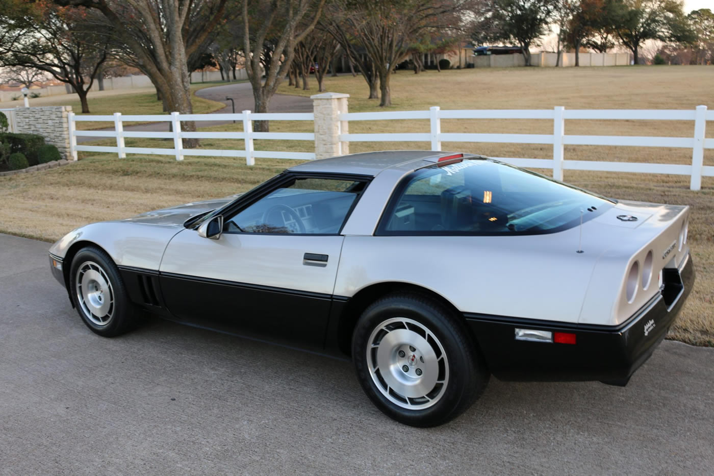 1986 Corvette Malcolm Konner Commemorative Edition - 1G1YY0782G5108293