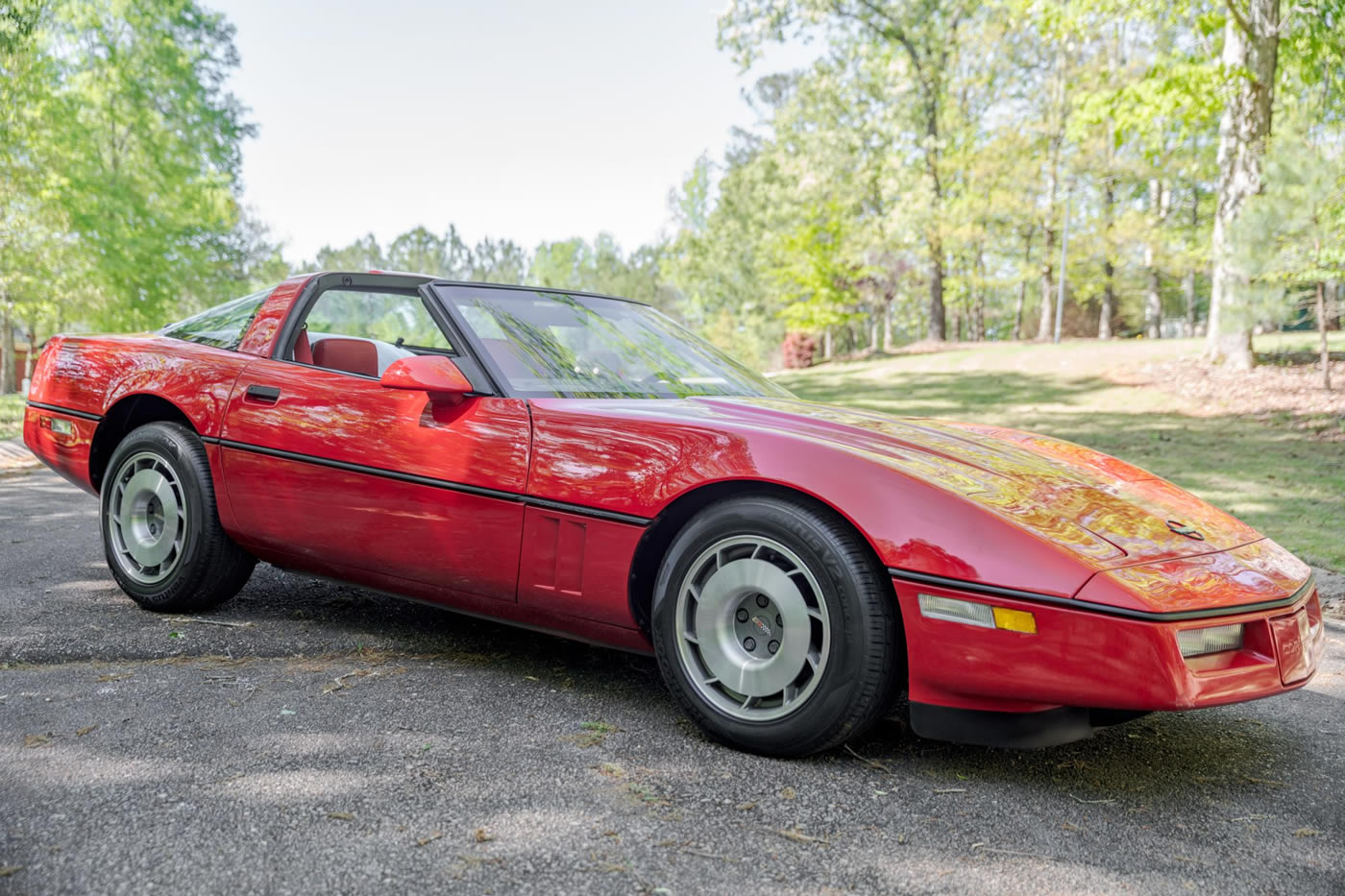 1987 Corvette Coupe in Bright Red