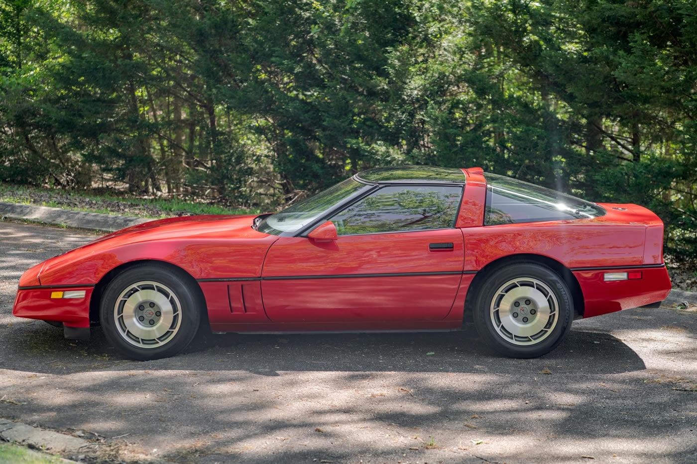 1987 Corvette Coupe in Bright Red