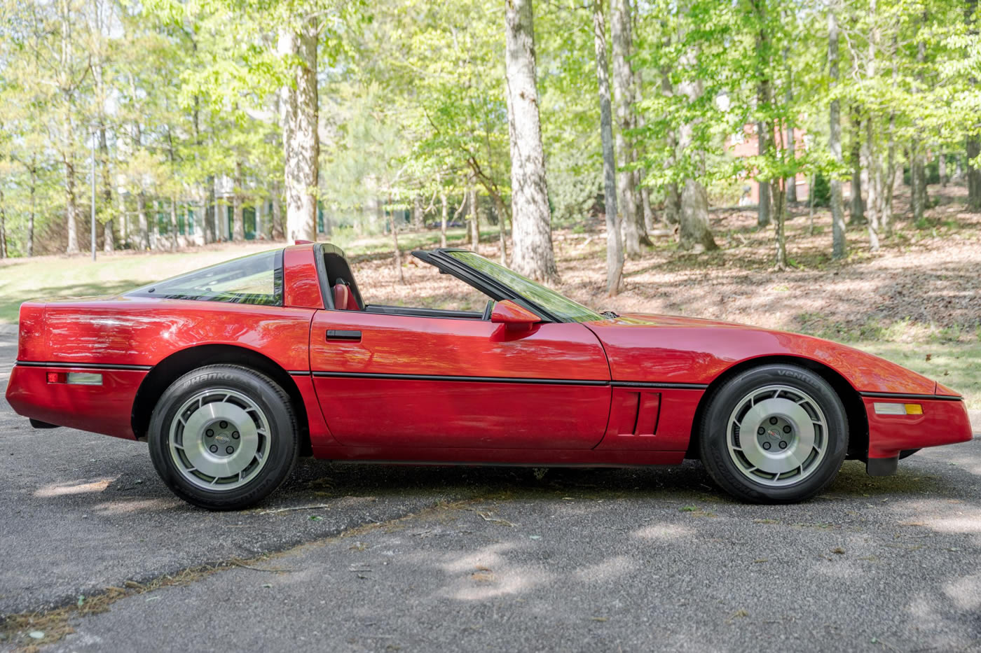 1987 Corvette Coupe in Bright Red