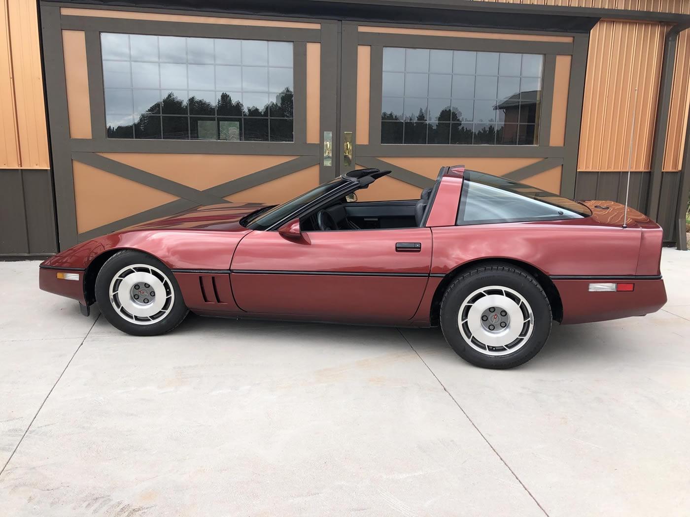 1987 Corvette Coupe in Dark Red Metallic