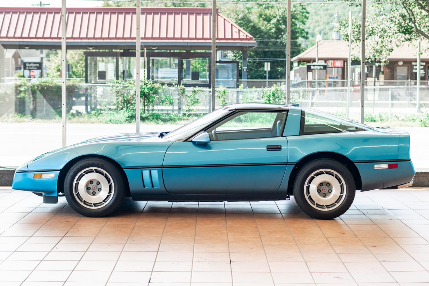 1987 Corvette Coupe in Medium Blue Metallic