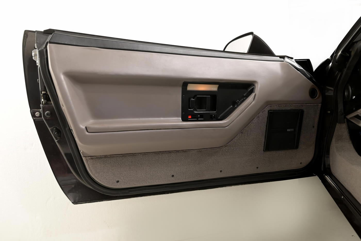 1988 Corvette Coupe in Charcoal Metallic