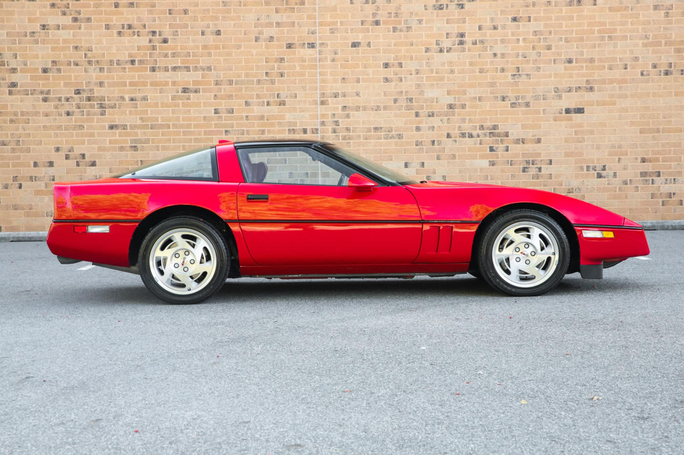 1990 Corvette Coupe in Bright Red