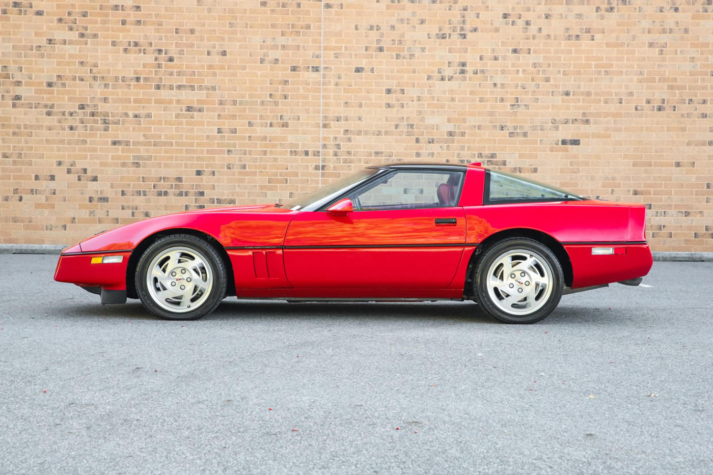 1990 Corvette Coupe in Bright Red
