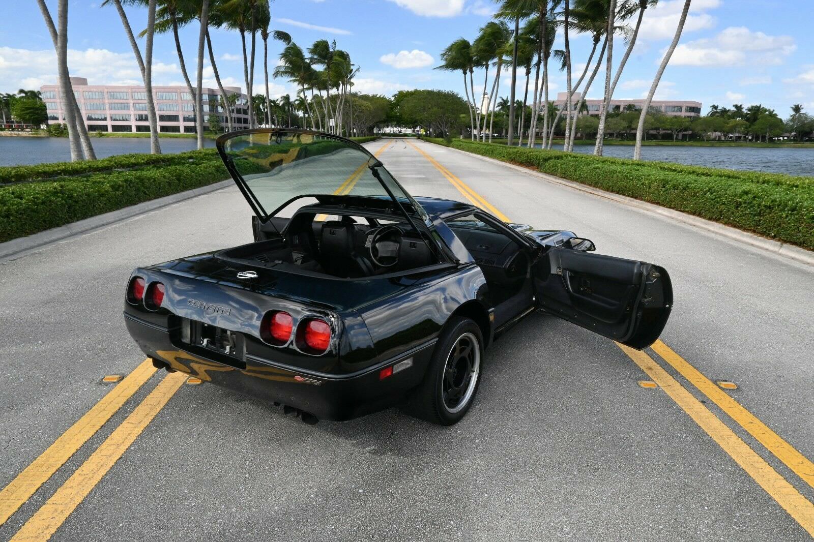 1990 Corvette ZR-1 Active Suspension Prototype