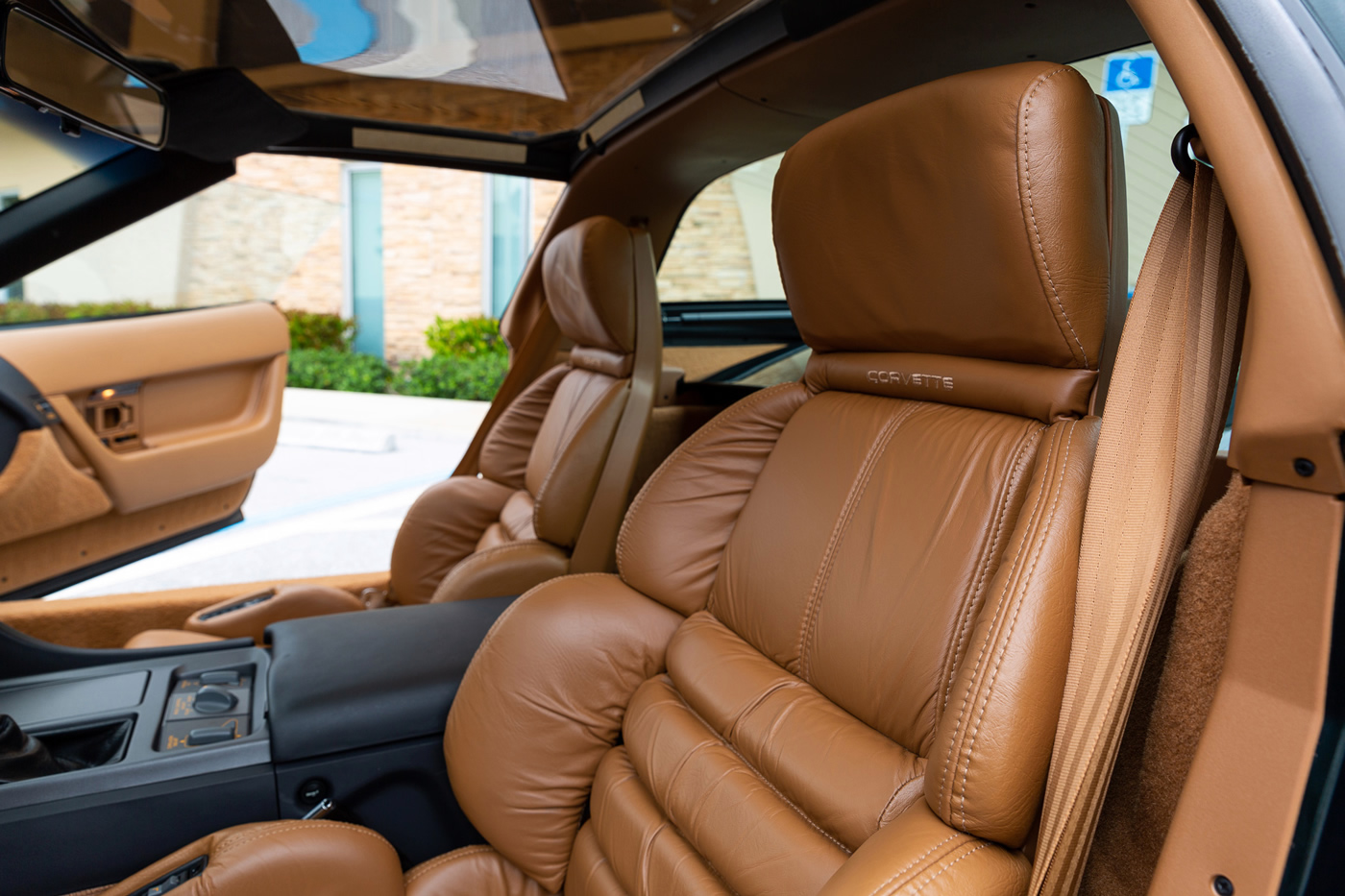 1990 Corvette ZR-1 in Polo Green Metallic with Saddle Interior