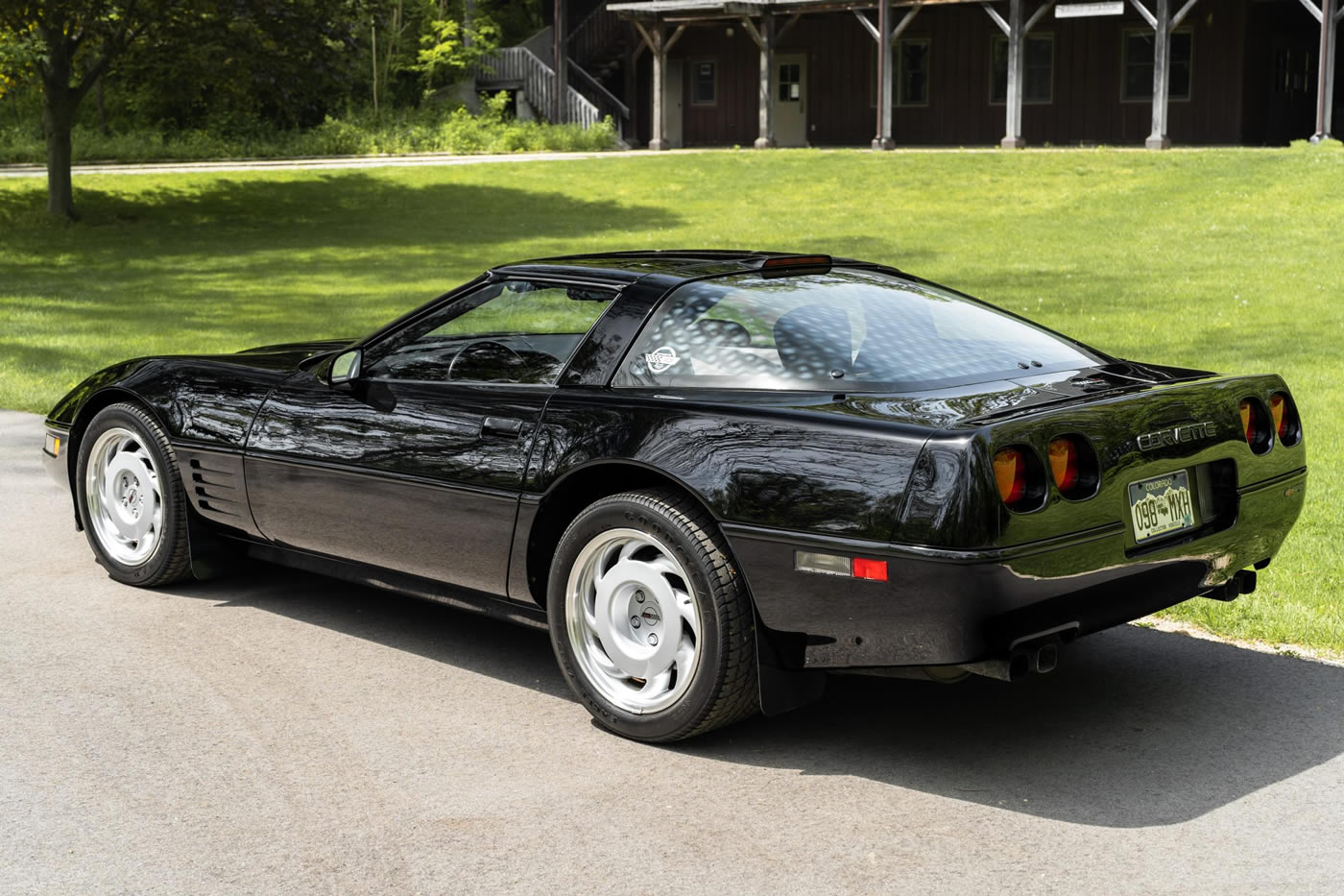 1991 Corvette ZR-1 in Black