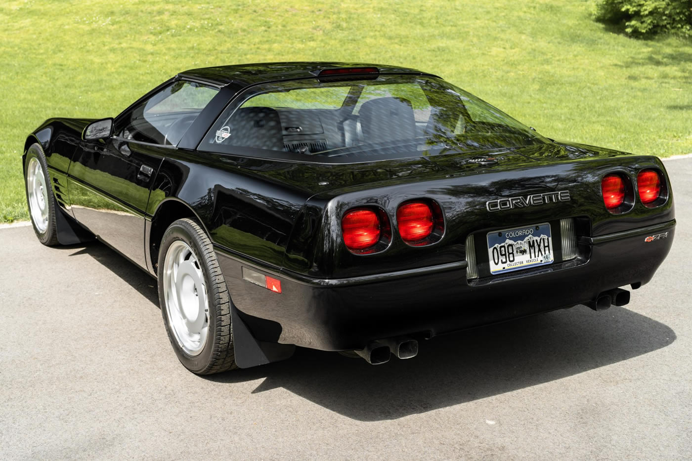 1991 Corvette ZR-1 in Black