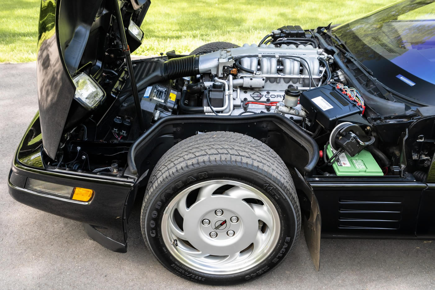 1991 Corvette ZR-1 in Black