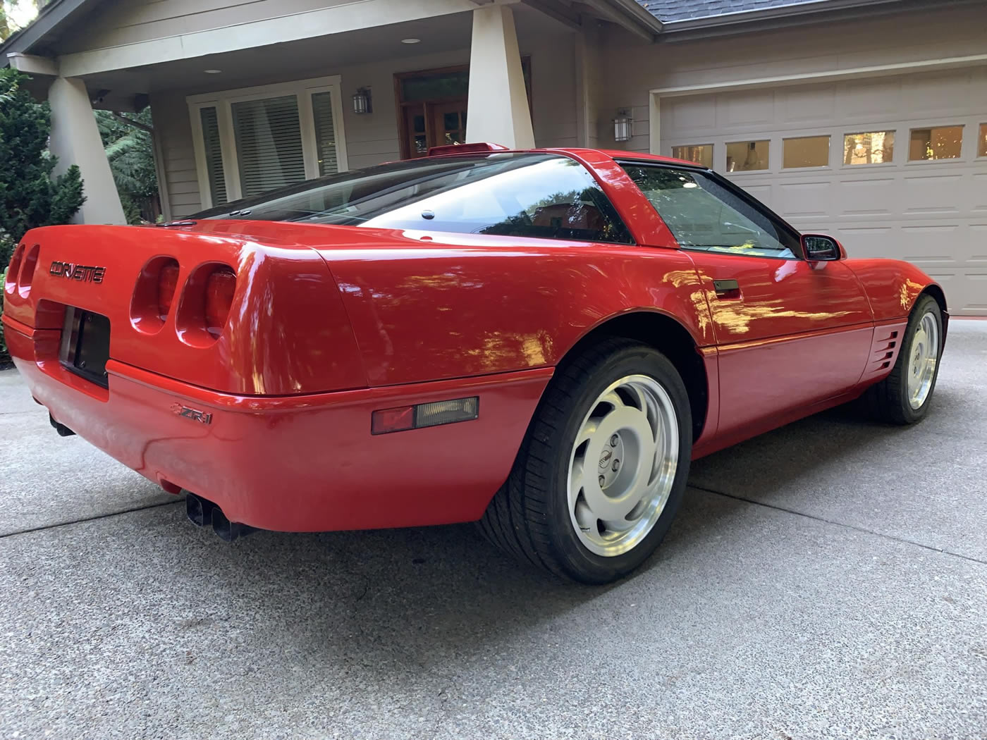 1991 Corvette ZR-1 in Bright Red