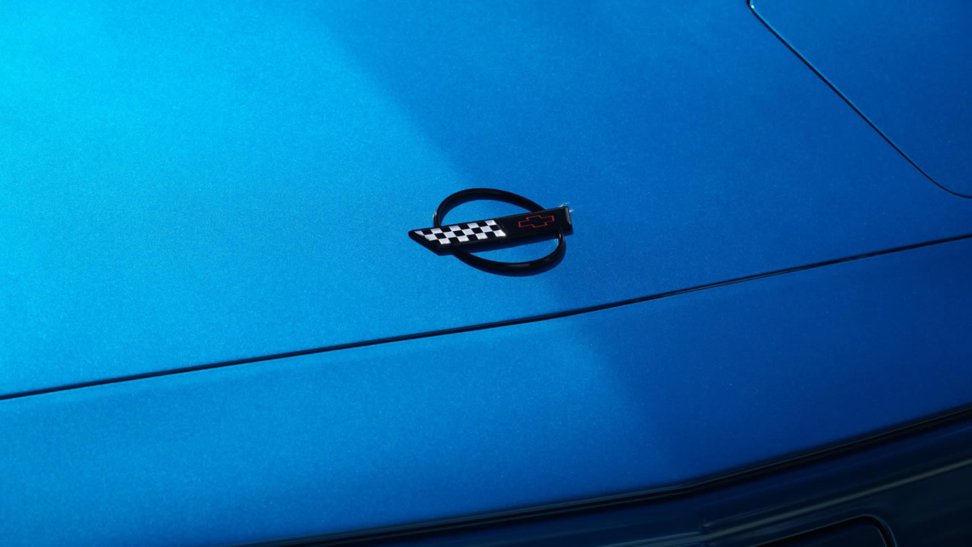 1991 Corvette ZR-1 in Quasar Blue Metallic