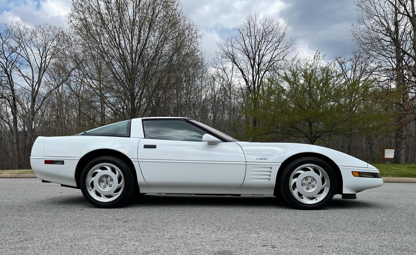 1991 Corvette ZR-1 in White with Red Interior