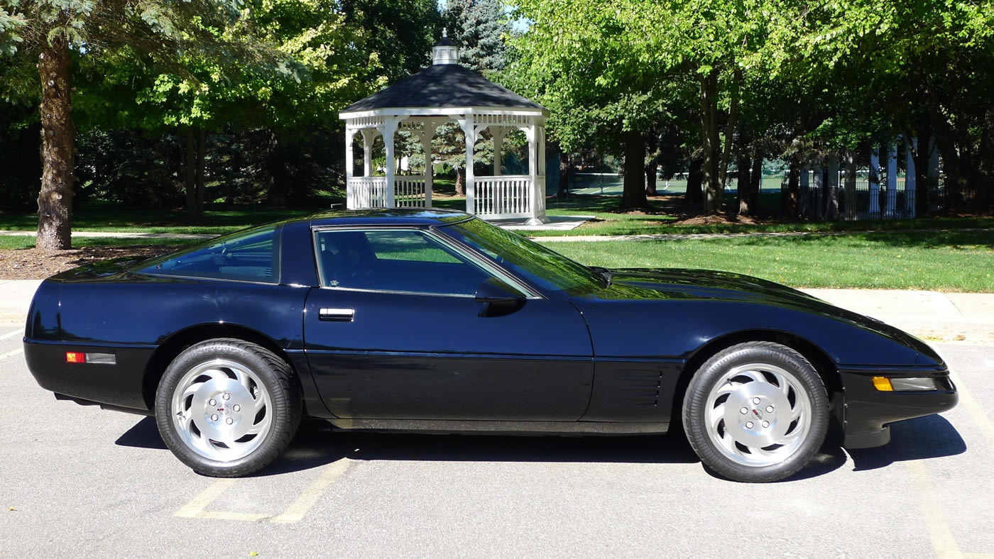 1993 Corvette Coupe in Black